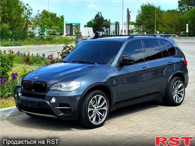 Серый БМВ Х5, объемом двигателя 3 л и пробегом 194 тыс. км за 17999 $, фото 1 на Automoto.ua