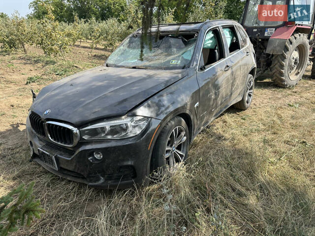 Сірий БМВ Х5, об'ємом двигуна 2.98 л та пробігом 237 тис. км за 10500 $, фото 1 на Automoto.ua