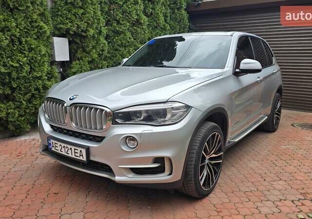БМВ Х5 2014 в Днепре (Днепропетровске) на Automoto.ua Серый БМВ Х5, объемом двигателя 2.98 л и пробегом 208 тыс. км за 25900 $, фото 1 на Automoto.ua
