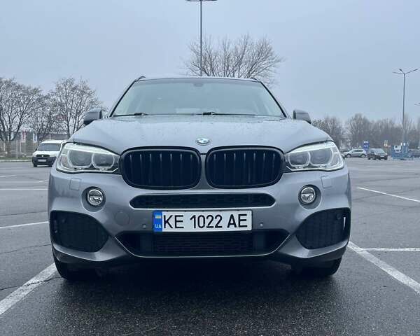 Серый БМВ Х5, объемом двигателя 2.98 л и пробегом 165 тыс. км за 22000 $, фото 1 на Automoto.ua