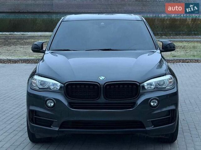 Серый БМВ Х5, объемом двигателя 2 л и пробегом 268 тыс. км за 21500 $, фото 1 на Automoto.ua