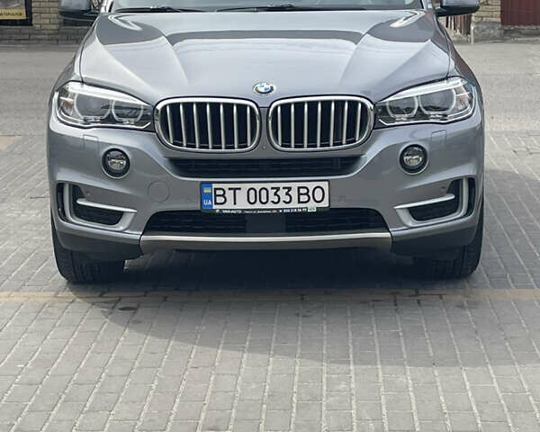 Серый БМВ Х5, объемом двигателя 3 л и пробегом 166 тыс. км за 24500 $, фото 1 на Automoto.ua