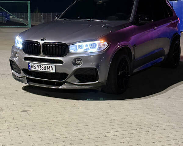 Серый БМВ Х5, объемом двигателя 2.98 л и пробегом 156 тыс. км за 30000 $, фото 1 на Automoto.ua