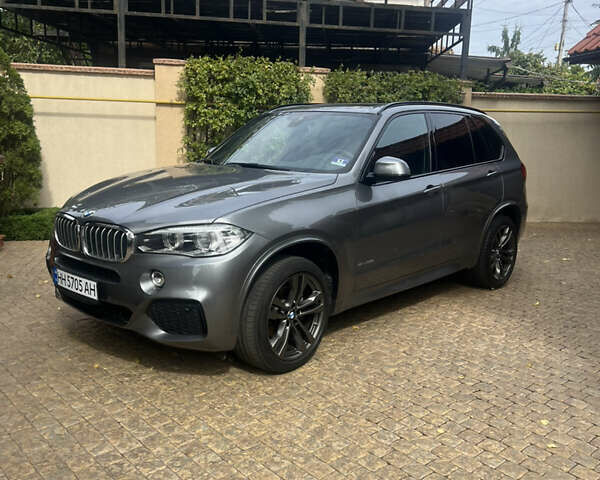 Серый БМВ Х5, объемом двигателя 2.98 л и пробегом 94 тыс. км за 29900 $, фото 1 на Automoto.ua
