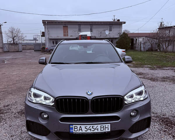 Серый БМВ Х5, объемом двигателя 2.99 л и пробегом 163 тыс. км за 41000 $, фото 1 на Automoto.ua