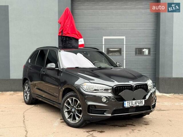 Серый БМВ Х5, объемом двигателя 2 л и пробегом 192 тыс. км за 27999 $, фото 1 на Automoto.ua