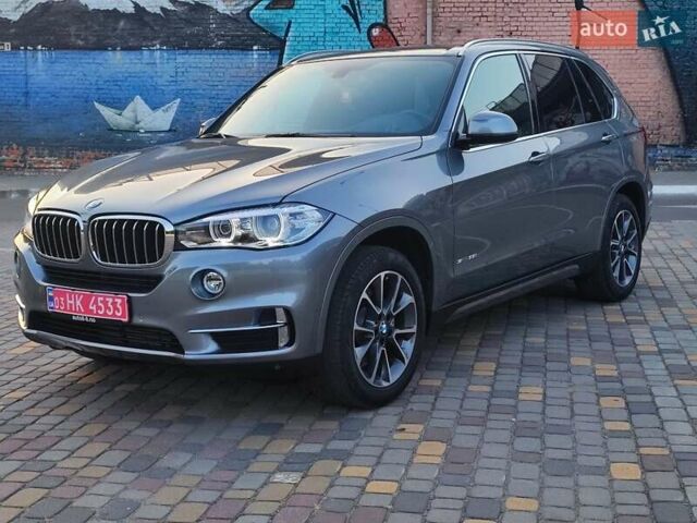 Серый БМВ Х5, объемом двигателя 3 л и пробегом 40 тыс. км за 28700 $, фото 1 на Automoto.ua