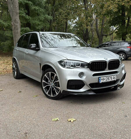 Серый БМВ Х5, объемом двигателя 4.39 л и пробегом 105 тыс. км за 38000 $, фото 1 на Automoto.ua