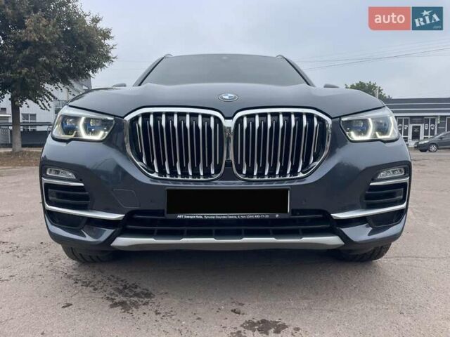Серый БМВ Х5, объемом двигателя 2 л и пробегом 109 тыс. км за 56000 $, фото 1 на Automoto.ua