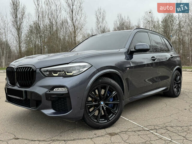 Серый БМВ Х5, объемом двигателя 3 л и пробегом 178 тыс. км за 58950 $, фото 1 на Automoto.ua