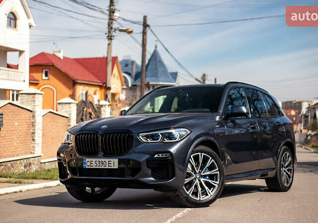 Серый БМВ Х5, объемом двигателя 3 л и пробегом 17 тыс. км за 49500 $, фото 1 на Automoto.ua