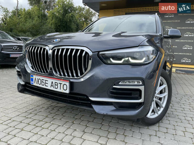 Серый БМВ Х5, объемом двигателя 3 л и пробегом 169 тыс. км за 39000 $, фото 1 на Automoto.ua