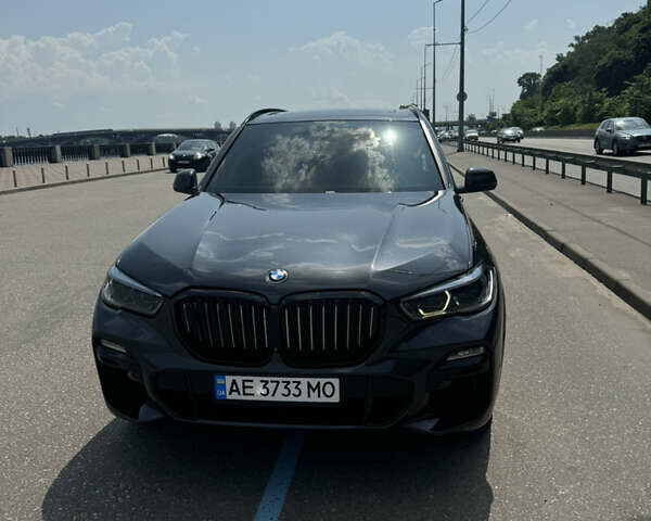 Серый БМВ Х5, объемом двигателя 3 л и пробегом 110 тыс. км за 51000 $, фото 1 на Automoto.ua