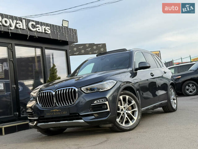 Серый БМВ Х5, объемом двигателя 3 л и пробегом 70 тыс. км за 65500 $, фото 1 на Automoto.ua