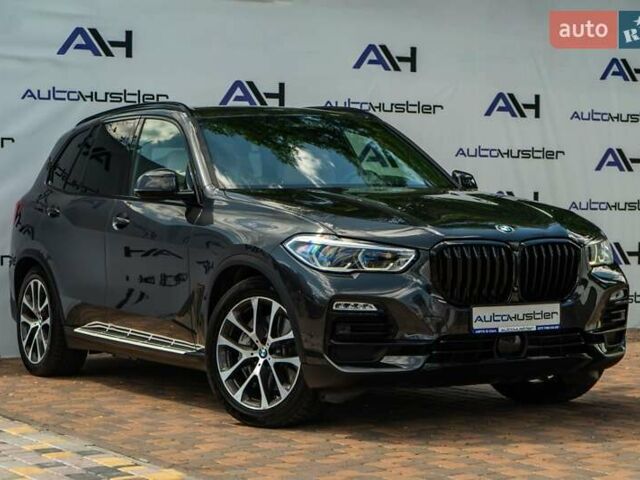 Сірий БМВ Х5, об'ємом двигуна 3 л та пробігом 46 тис. км за 59800 $, фото 1 на Automoto.ua