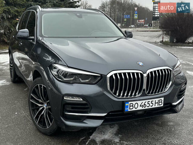 Сірий БМВ Х5, об'ємом двигуна 3 л та пробігом 150 тис. км за 52900 $, фото 1 на Automoto.ua