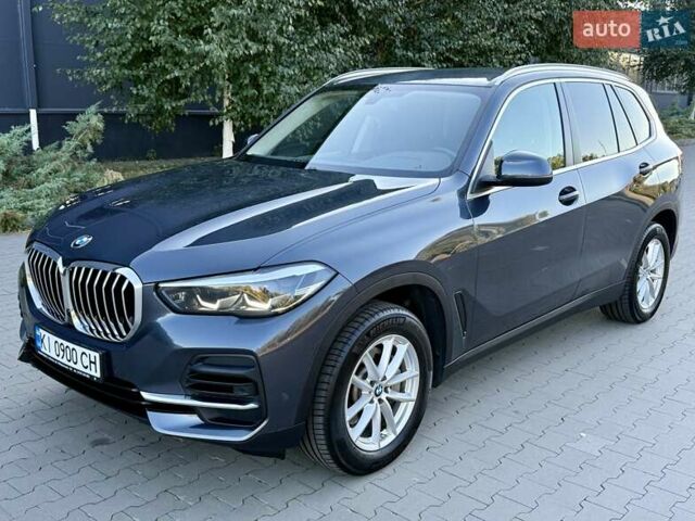 Сірий БМВ Х5, об'ємом двигуна 2 л та пробігом 60 тис. км за 55500 $, фото 1 на Automoto.ua