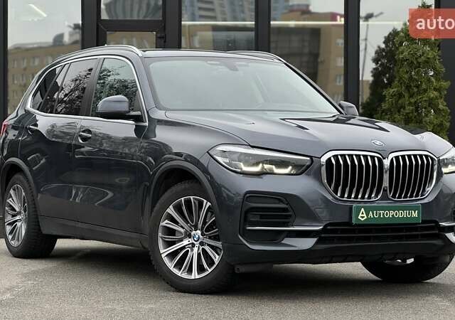 Серый БМВ Х5, объемом двигателя 2.99 л и пробегом 108 тыс. км за 69700 $, фото 1 на Automoto.ua