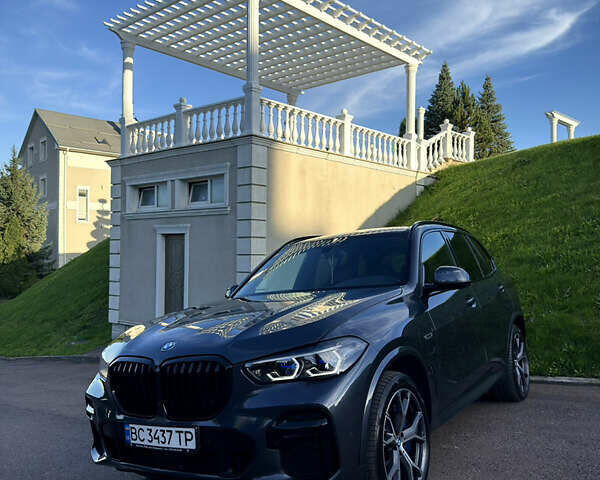 Сірий БМВ Х5, об'ємом двигуна 3 л та пробігом 77 тис. км за 63500 $, фото 1 на Automoto.ua