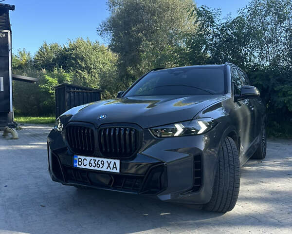 Сірий БМВ Х5, об'ємом двигуна 3 л та пробігом 13 тис. км за 107000 $, фото 1 на Automoto.ua