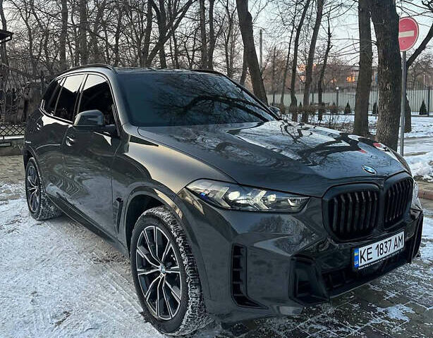 Сірий БМВ Х5, об'ємом двигуна 3 л та пробігом 21 тис. км за 93000 $, фото 1 на Automoto.ua
