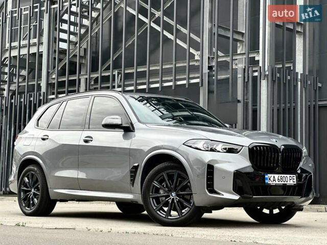 Серый БМВ Х5, объемом двигателя 3 л и пробегом 16 тыс. км за 83900 $, фото 1 на Automoto.ua