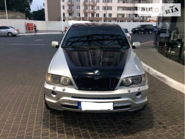 Сірий БМВ Х5, об'ємом двигуна 4.4 л та пробігом 350 тис. км за 6700 $, фото 1 на Automoto.ua