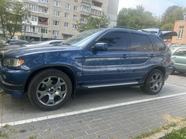 Синий БМВ Х5, объемом двигателя 4.4 л и пробегом 460 тыс. км за 6500 $, фото 1 на Automoto.ua
