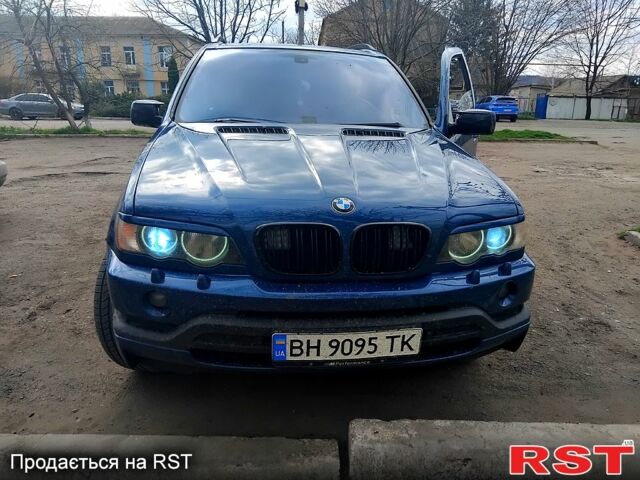 Синий БМВ Х5, объемом двигателя 4.4 л и пробегом 340 тыс. км за 8500 $, фото 1 на Automoto.ua
