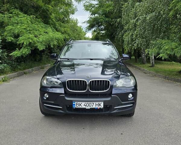 Синий БМВ Х5, объемом двигателя 2.99 л и пробегом 380 тыс. км за 14800 $, фото 1 на Automoto.ua