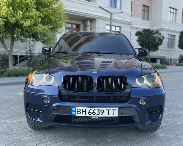Синий БМВ Х5, объемом двигателя 2.98 л и пробегом 198 тыс. км за 14000 $, фото 1 на Automoto.ua