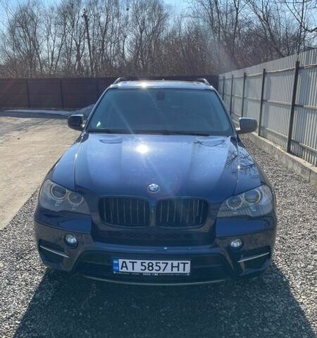 Синий БМВ Х5, объемом двигателя 2.99 л и пробегом 300 тыс. км за 13300 $, фото 1 на Automoto.ua