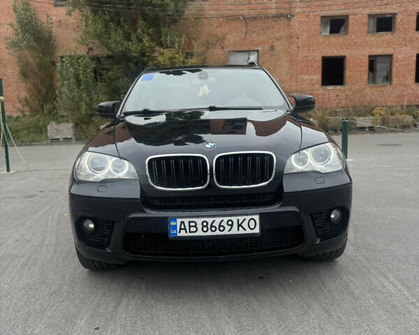 Синий БМВ Х5, объемом двигателя 3 л и пробегом 260 тыс. км за 21000 $, фото 1 на Automoto.ua