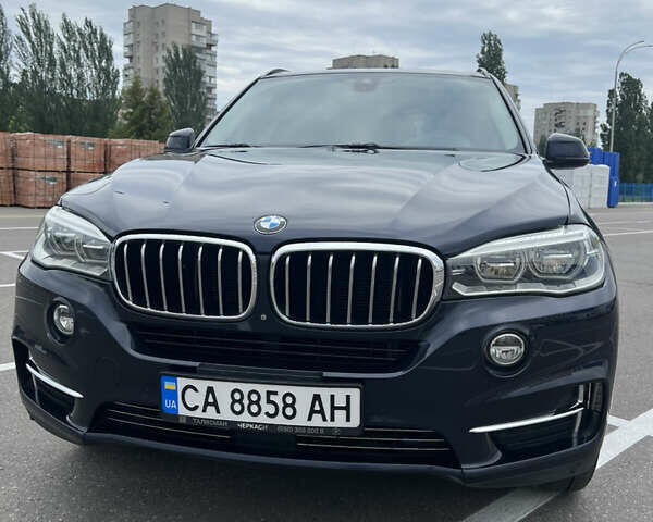 Синий БМВ Х5, объемом двигателя 3 л и пробегом 197 тыс. км за 32000 $, фото 1 на Automoto.ua