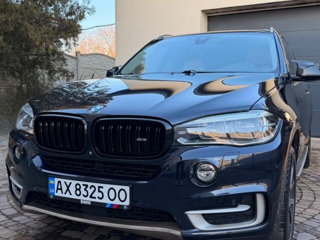 Синій БМВ Х5, об'ємом двигуна 3 л та пробігом 284 тис. км за 19499 $, фото 1 на Automoto.ua