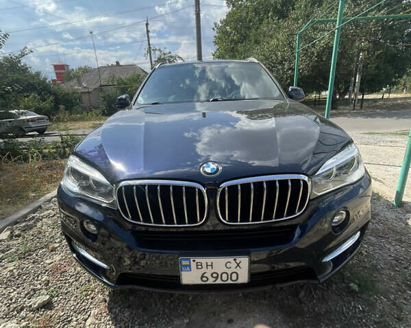 Синий БМВ Х5, объемом двигателя 2.98 л и пробегом 106 тыс. км за 35000 $, фото 1 на Automoto.ua