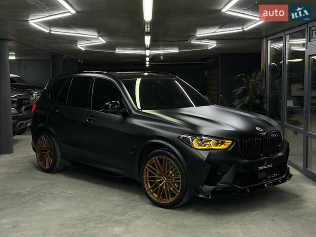 Синий БМВ Х5, объемом двигателя 3 л и пробегом 42 тыс. км за 61500 $, фото 1 на Automoto.ua