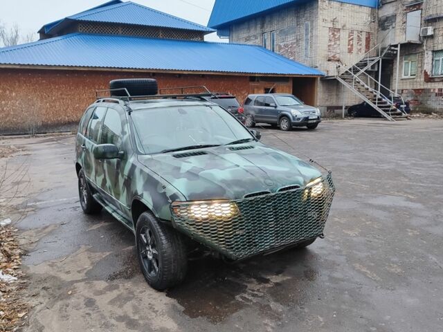 Зелений БМВ Х5, об'ємом двигуна 3 л та пробігом 350 тис. км за 3500 $, фото 1 на Automoto.ua