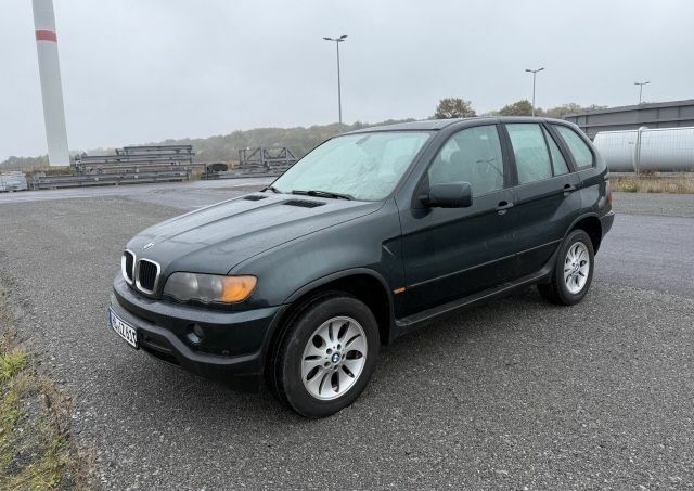 Зелений БМВ Х5, об'ємом двигуна 3 л та пробігом 330 тис. км за 4800 $, фото 1 на Automoto.ua