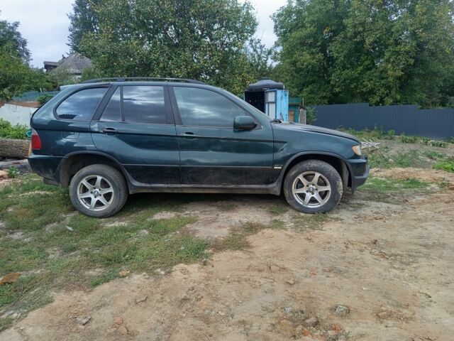 Зелений БМВ Х5, об'ємом двигуна 4 л та пробігом 350 тис. км за 2800 $, фото 1 на Automoto.ua