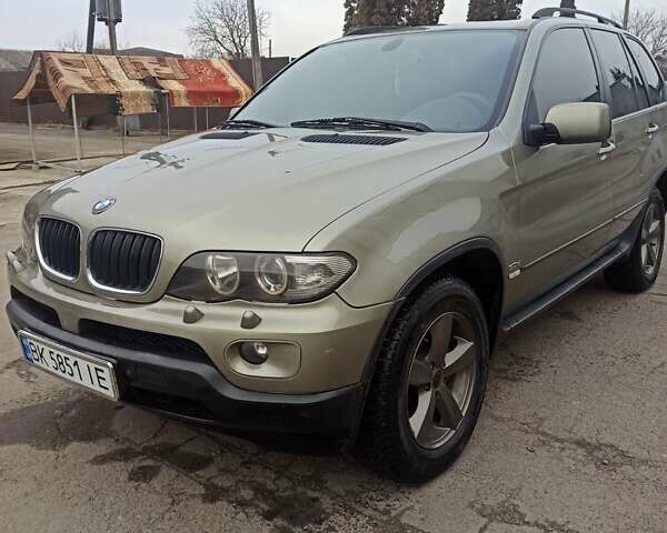 Зелений БМВ Х5, об'ємом двигуна 3 л та пробігом 296 тис. км за 9999 $, фото 1 на Automoto.ua