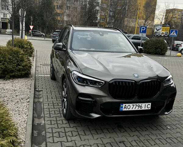 Зеленый БМВ Х5, объемом двигателя 3 л и пробегом 26 тыс. км за 64000 $, фото 1 на Automoto.ua