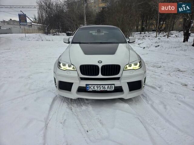Белый БМВ Х6 М, объемом двигателя 4.39 л и пробегом 164 тыс. км за 21500 $, фото 1 на Automoto.ua