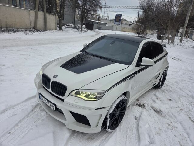 Белый БМВ Х6 М, объемом двигателя 4.4 л и пробегом 160 тыс. км за 21500 $, фото 1 на Automoto.ua