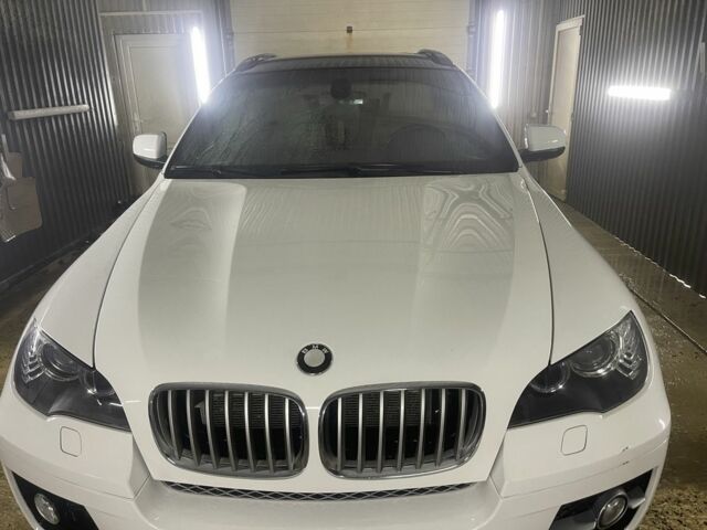 Білий БМВ Х6, об'ємом двигуна 4.4 л та пробігом 180 тис. км за 11000 $, фото 1 на Automoto.ua