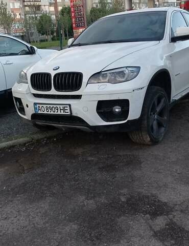 Белый БМВ Х6, объемом двигателя 4.39 л и пробегом 180 тыс. км за 8500 $, фото 1 на Automoto.ua