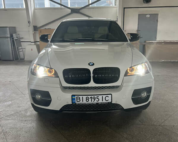 Белый БМВ Х6, объемом двигателя 4.39 л и пробегом 91 тыс. км за 18500 $, фото 1 на Automoto.ua