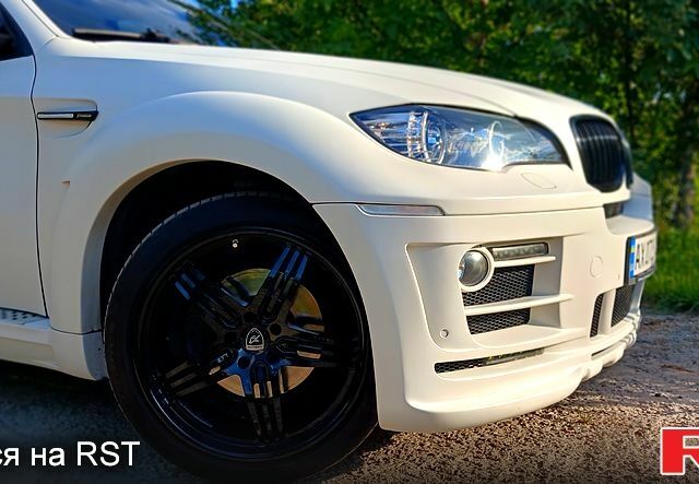 Белый БМВ Х6, объемом двигателя 3 л и пробегом 247 тыс. км за 20000 $, фото 1 на Automoto.ua