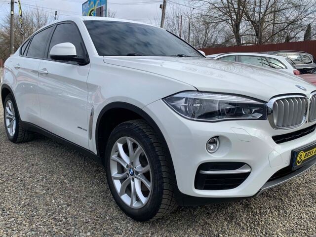 Белый БМВ Х6, объемом двигателя 3 л и пробегом 88 тыс. км за 29000 $, фото 1 на Automoto.ua