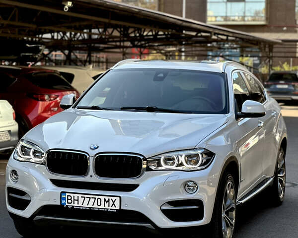 Білий БМВ Х6, об'ємом двигуна 2.99 л та пробігом 132 тис. км за 37800 $, фото 1 на Automoto.ua